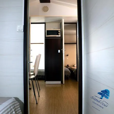 Mobilhome Lufloval Lumineux Avec Une Terrasse Sureleve Semi-couverte - 3 Campsite