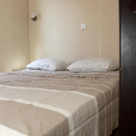 Mobilhome Lufloval Lumineux Avec Une Terrasse Sureleve Semi-couverte - 3 Sigean
