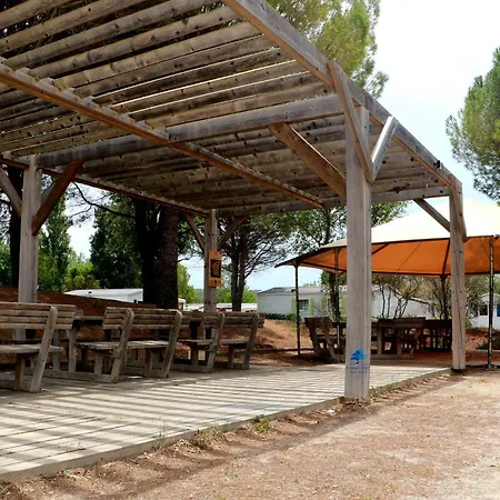 Campsite Mobilhome Lufloval Lumineux Avec Une Terrasse Sureleve Semi-couverte - 3 Sigean